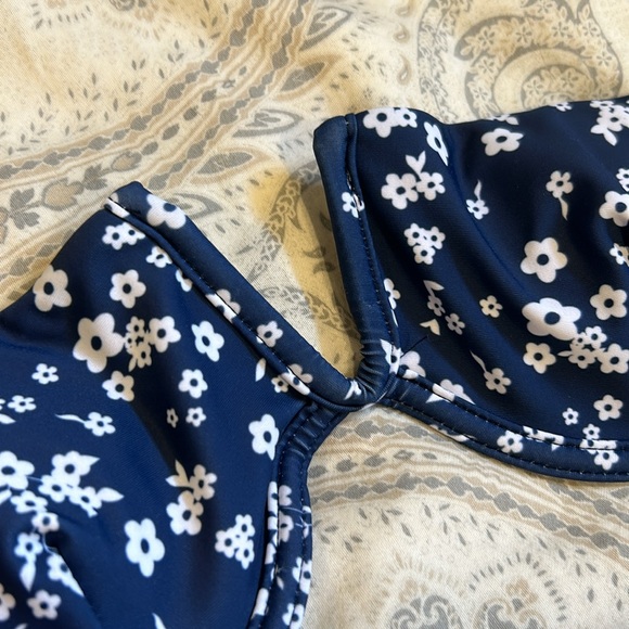 Bikini Top - Picture 3 of 6